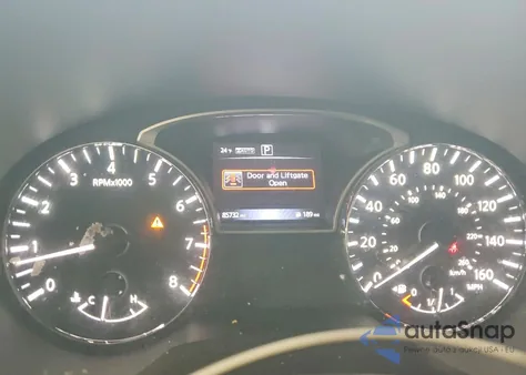 2017 Nissan Pathfinder S z USA, uszkodzony, nr VIN 5N1DR2MM7HC625260